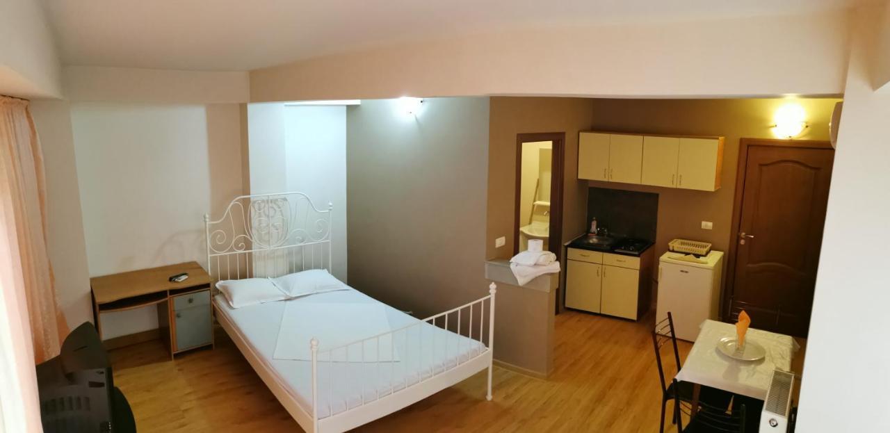 Vila Zuzette Hotell Constanţa Eksteriør bilde